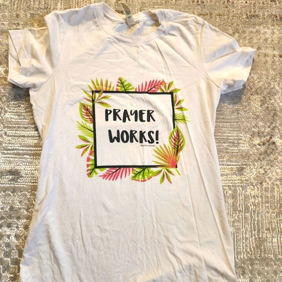 NWOT Women's Spiritual Quote Tee... - Picture 1 of 2